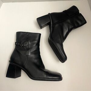 Vintage Y2K Nine West Leather Platform Boots